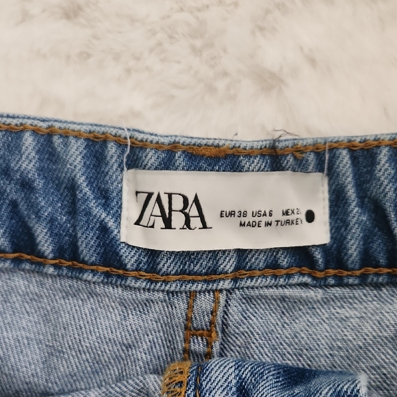 Zara Blue Distressed Jean Shorts - Picture 2 of 3